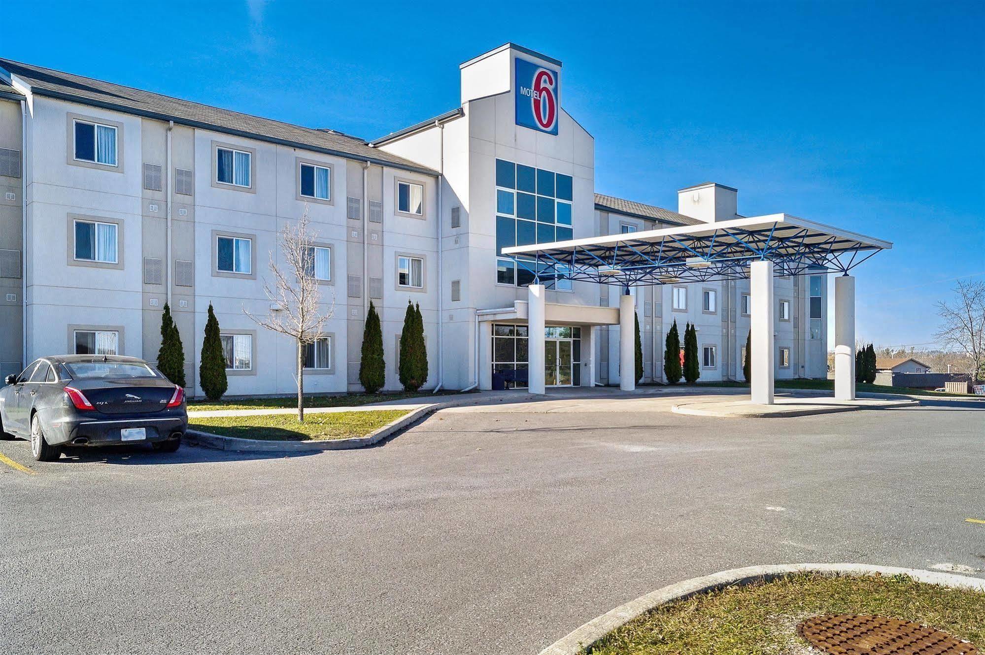 Motel 6-Peterborough, On Exteriör bild