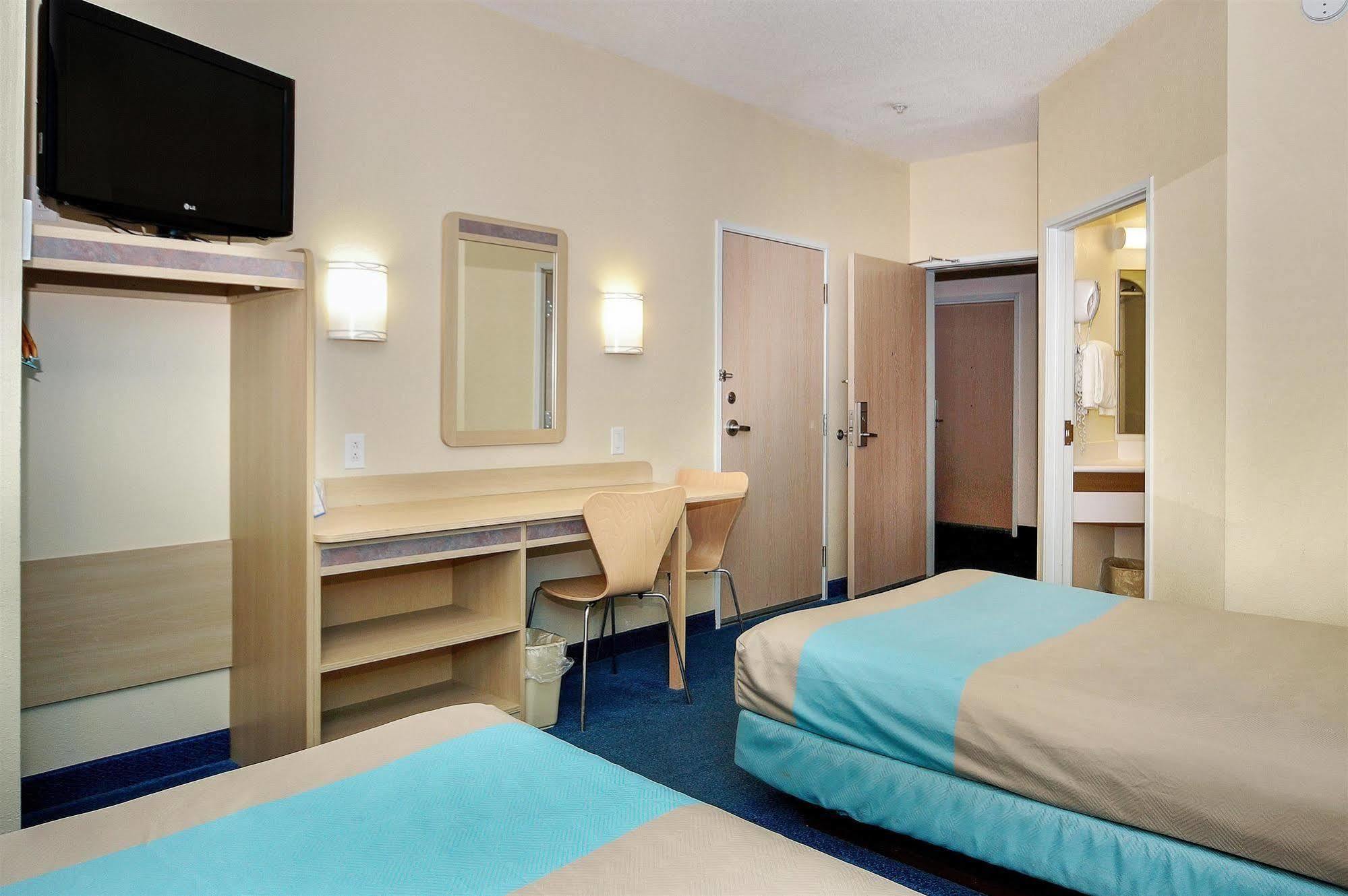 Motel 6-Peterborough, On Exteriör bild
